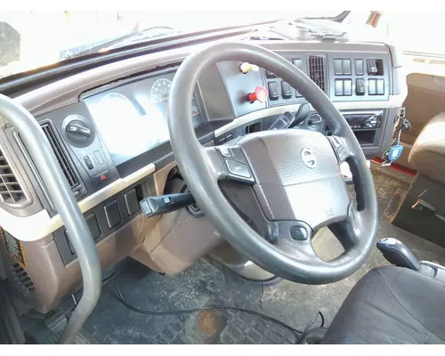 VOLVO VNL STEERING COLUMN