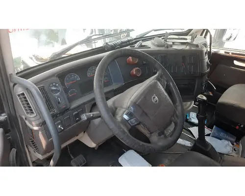 VOLVO VNL STEERING COLUMN