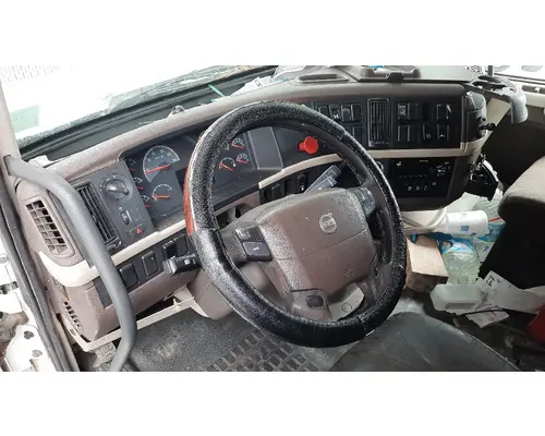 VOLVO VNL STEERING COLUMN
