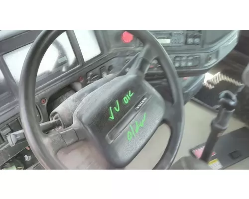 VOLVO VNL STEERING COLUMN