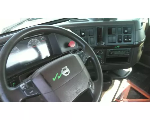 VOLVO VNL STEERING COLUMN