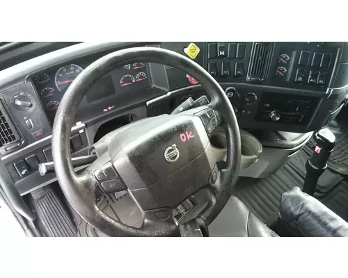 VOLVO VNL STEERING COLUMN