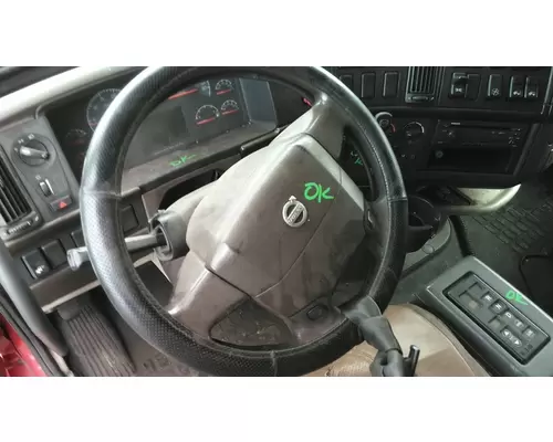VOLVO VNL STEERING COLUMN