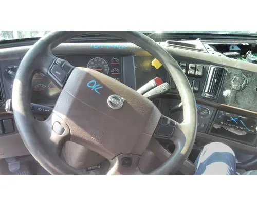 VOLVO VNL STEERING COLUMN