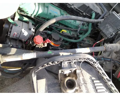 VOLVO VNL STEERING SHAFT