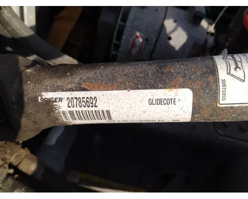 VOLVO VNL STEERING SHAFT