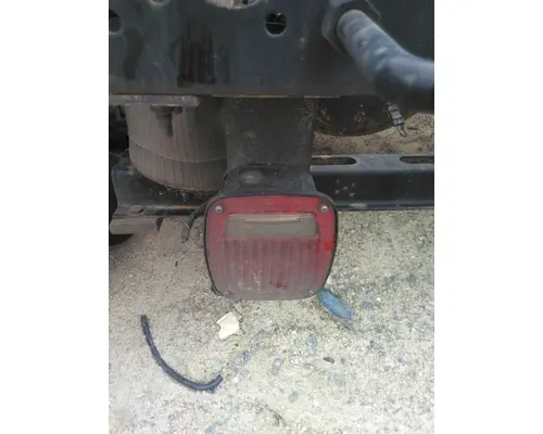 VOLVO VNL STOP TURN TAIL LAMP