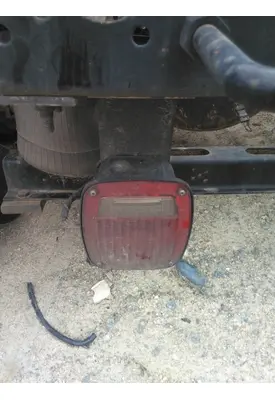 VOLVO VNL STOP TURN TAIL LAMP