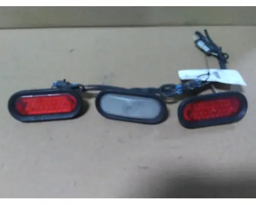 VOLVO VNL STOP TURN TAIL LAMP