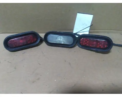 VOLVO VNL STOP TURN TAIL LAMP