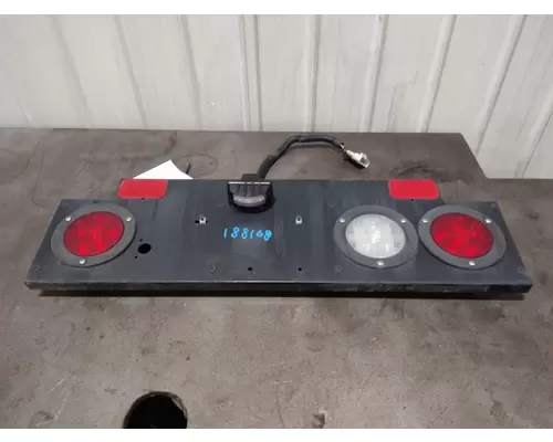 VOLVO VNL STOP TURN TAIL LAMP