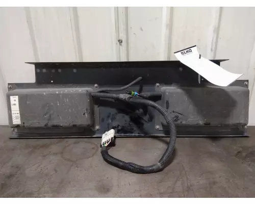 VOLVO VNL STOP TURN TAIL LAMP