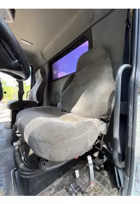 VOLVO VNL Seat, Front