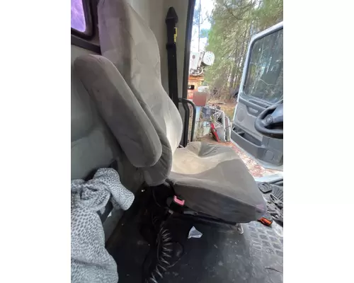 VOLVO VNL Seat, Front