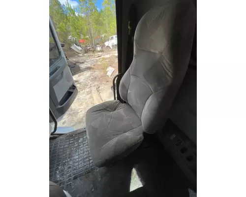 VOLVO VNL Seat, Front