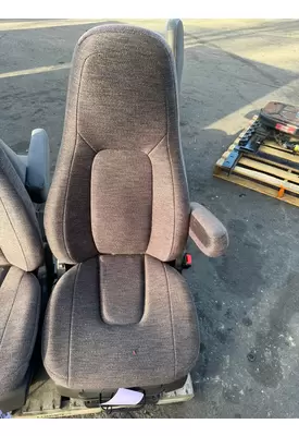 VOLVO VNL Seat, Front