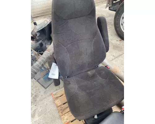 VOLVO VNL Seat, Front