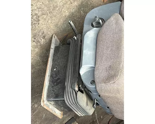 VOLVO VNL Seat, Front
