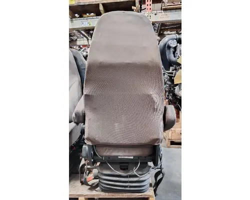 VOLVO VNL Seat, Front