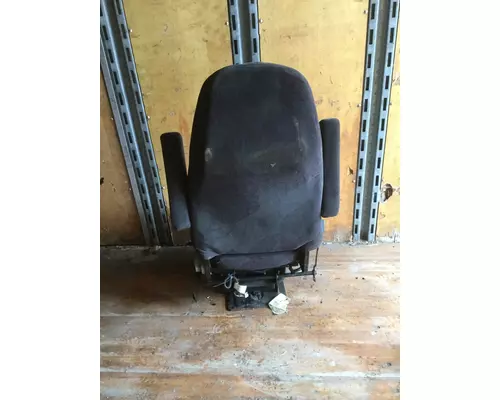 VOLVO VNL Seat