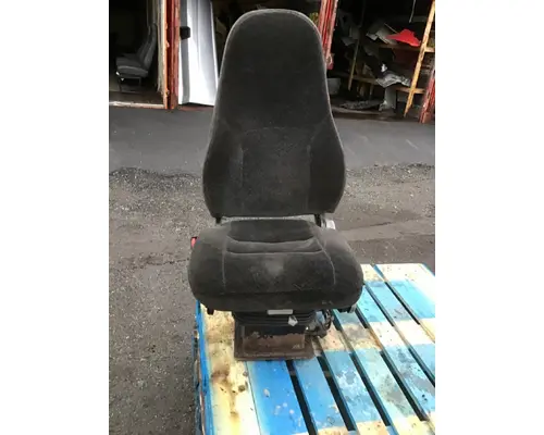 VOLVO VNL Seat