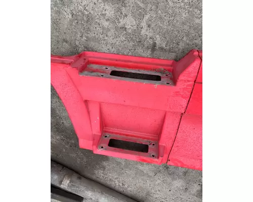 VOLVO VNL Side Fairing