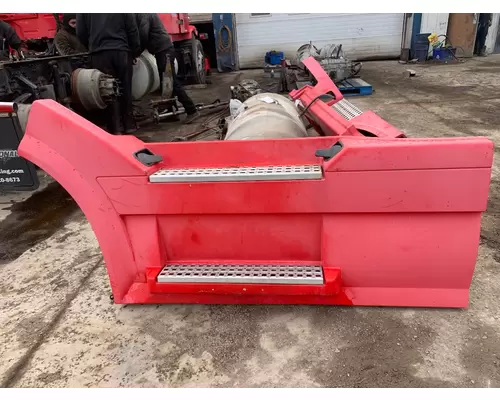 VOLVO VNL Side Fairing