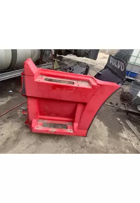 VOLVO VNL Side Fairing
