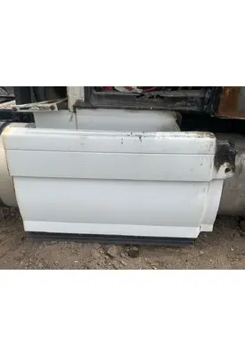 VOLVO VNL Side Fairing