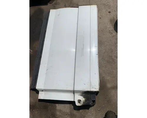 VOLVO VNL Side Fairing