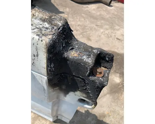 VOLVO VNL Side Fairing