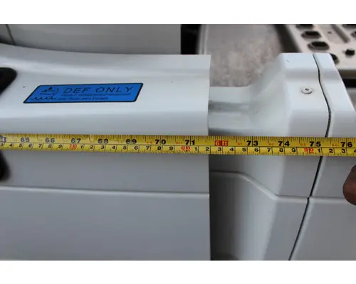 VOLVO VNL Side Fairing