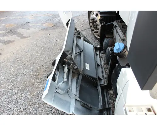 VOLVO VNL Side Fairing