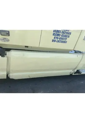 VOLVO VNL Side Fairing