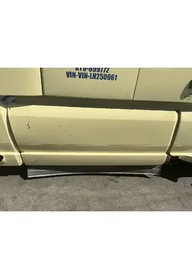 VOLVO VNL Side Fairing