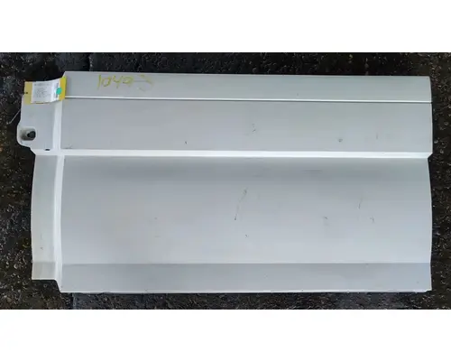 VOLVO VNL Side Fairing