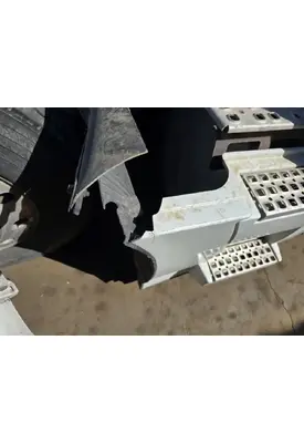 VOLVO VNL Side Fairing