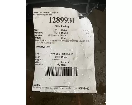 VOLVO VNL Side Fairing