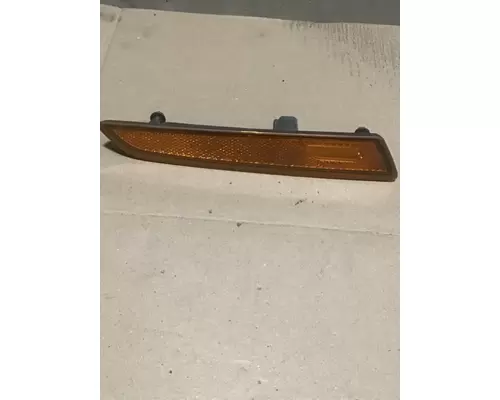 VOLVO VNL Side Marker Lamp, Rear