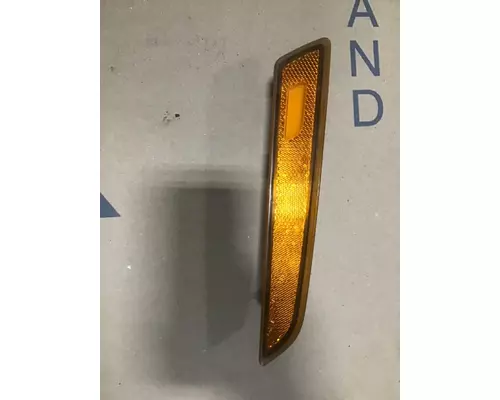 VOLVO VNL Side Marker Lamp, Rear