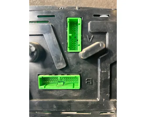 VOLVO VNL Speedometer Head Cluster