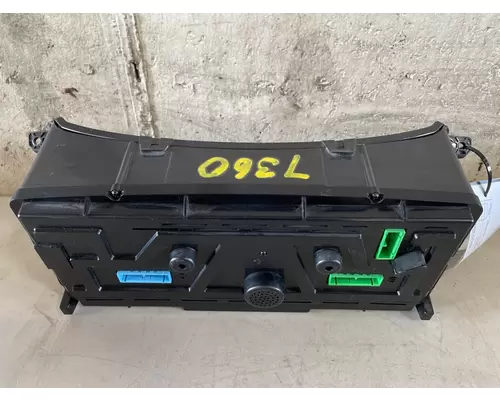 VOLVO VNL Speedometer Head Cluster