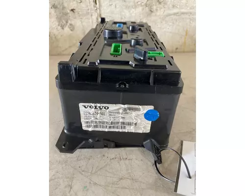 VOLVO VNL Speedometer Head Cluster