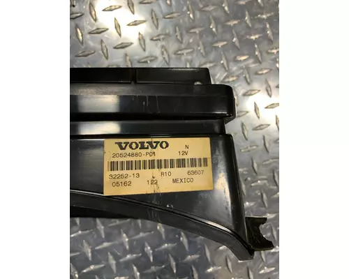 VOLVO VNL Speedometer Head Cluster