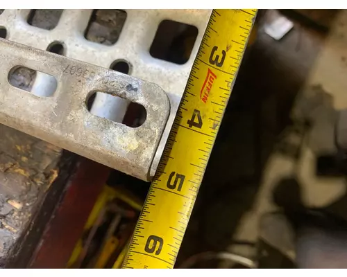VOLVO VNL Step