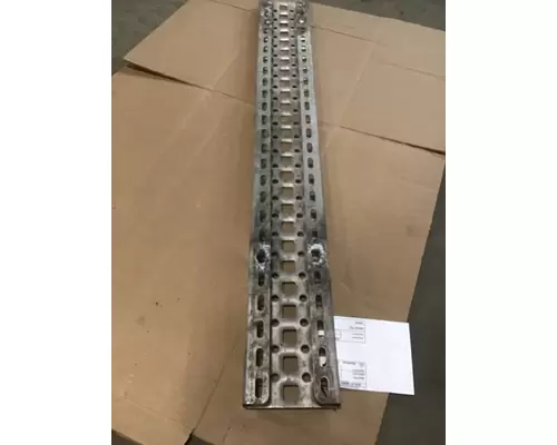 VOLVO VNL Step