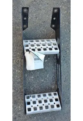 VOLVO VNL Strut