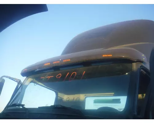 VOLVO VNL Sun Visor, Exterior