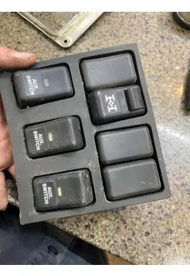 VOLVO VNL Switch Panel