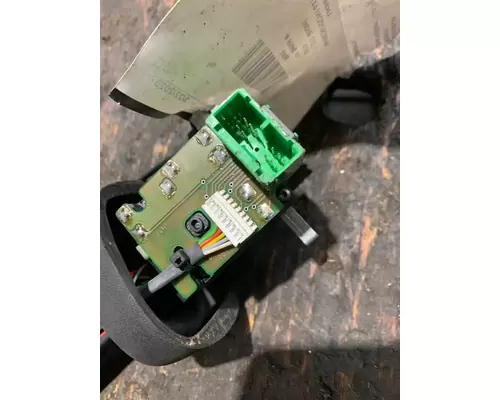 VOLVO VNL Switch